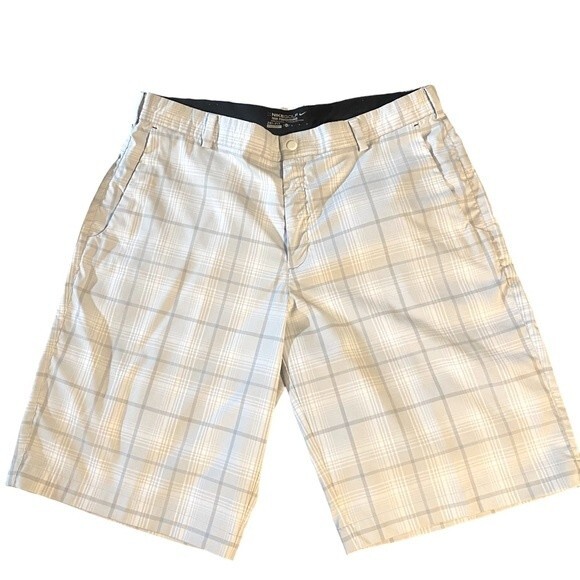 Nike Other - Men’s Nike Golf tour performance dri-fit shorts light grey plaid size 36